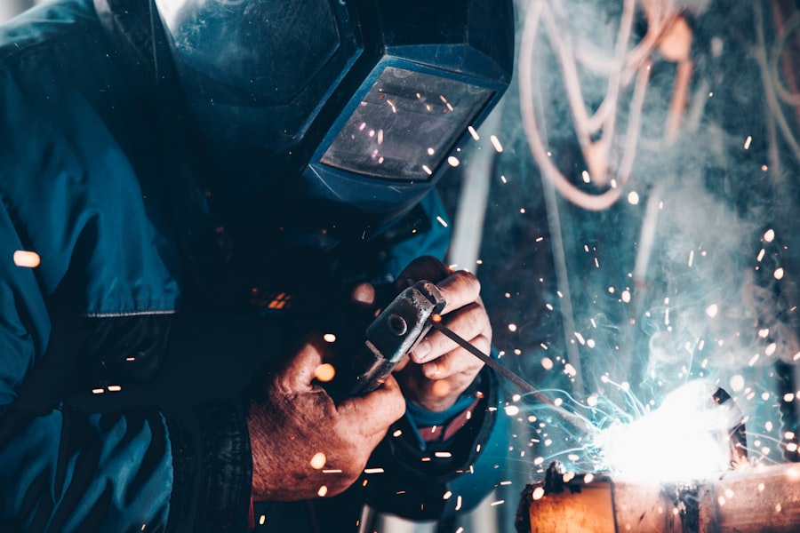 Industrial and protective workwear